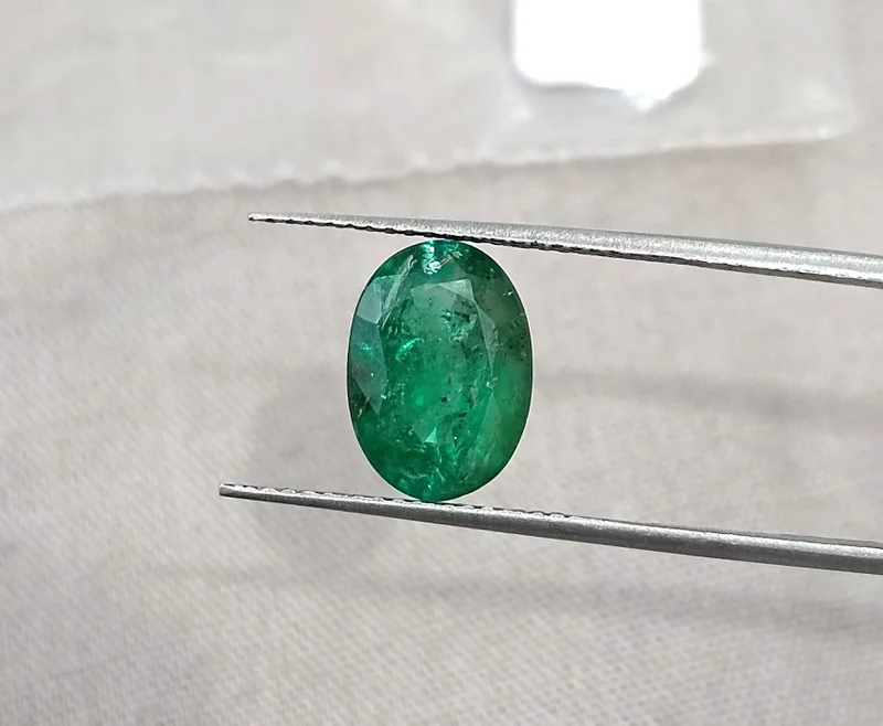 2.37ct Natural emerald deep pure green SGL certified Oval gemstone