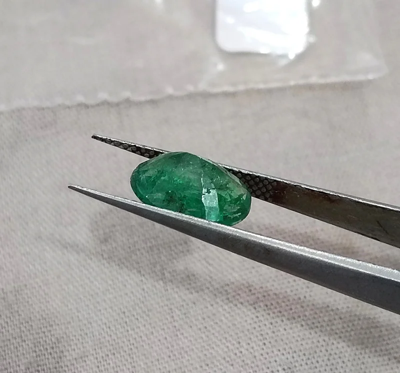 2.37ct Natural emerald deep pure green SGL certified Oval gemstone