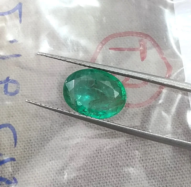 2.16ct SGL certified natural emerald medium green oval loose stone