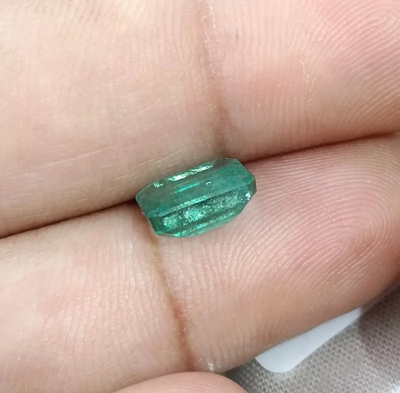 2.65ct Medium light green natural emerald SGL certified octagon gemstone