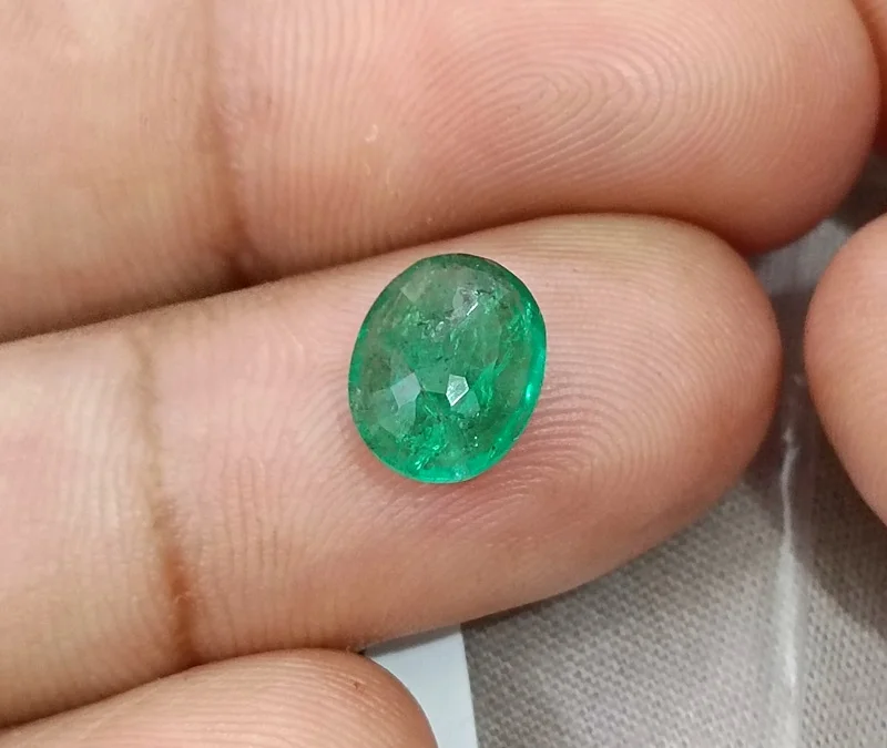 2.34ct Emerald natural medium deep spring green SGL certified oval gemstone