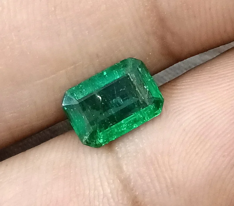 1.54ct Natural emerald vivid deep reen SGL certified octagon gemstone/