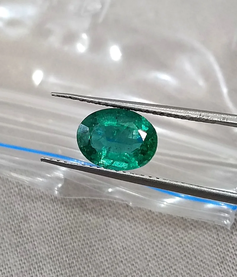 1.53ct SGL certified emerald natural bright medium deep green stone