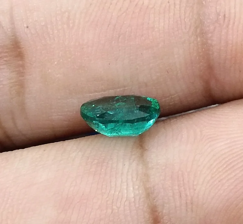1.53ct SGL certified emerald natural bright medium deep green stone