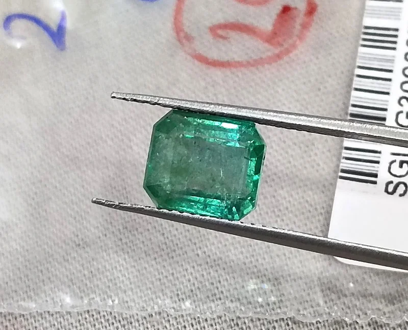 2.60ct Natural Emerald SGL certified medium green octagon loose gemstone