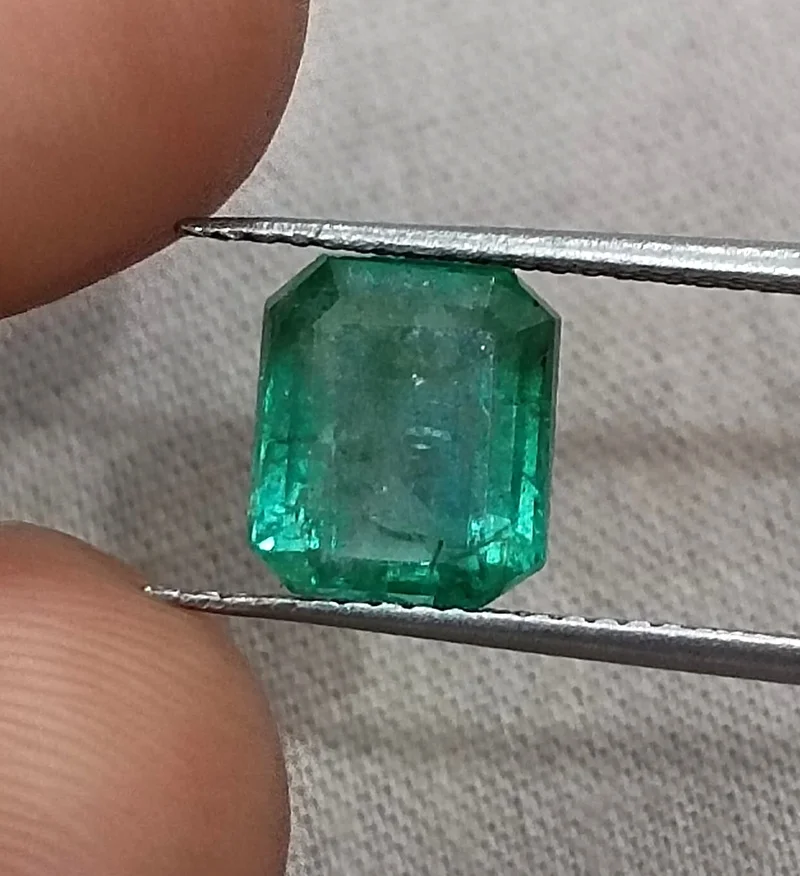 2.60ct Natural Emerald SGL certified medium green octagon loose gemstone