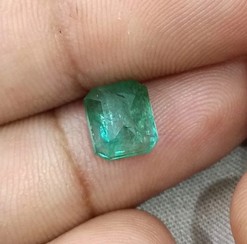 2.60ct Natural Emerald SGL certified medium green octagon loose gemstone