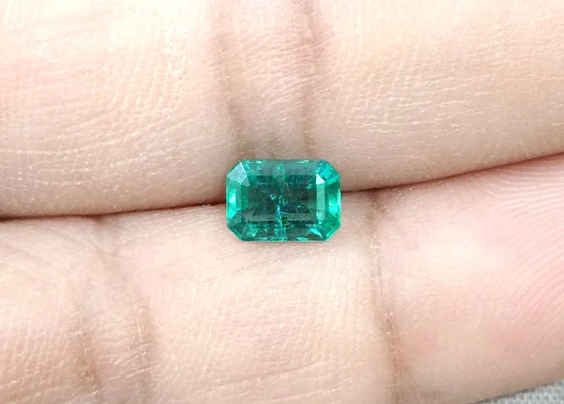 0.98ct Medium deep green natural emerald SGL certified octagon gemstone