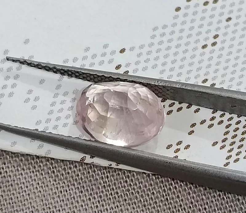 3.71ct Untreated padparadscha sapphire IGI certified orangy pink gemstone