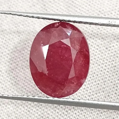 5.27ct Vivid red untreated natural ruby oval loose hemstone/