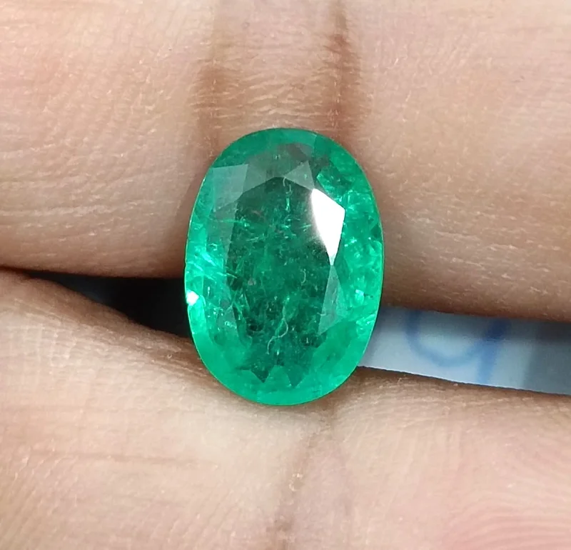 2.56ct Natural emerald SGL certified medium spring green Zambian gemstone/