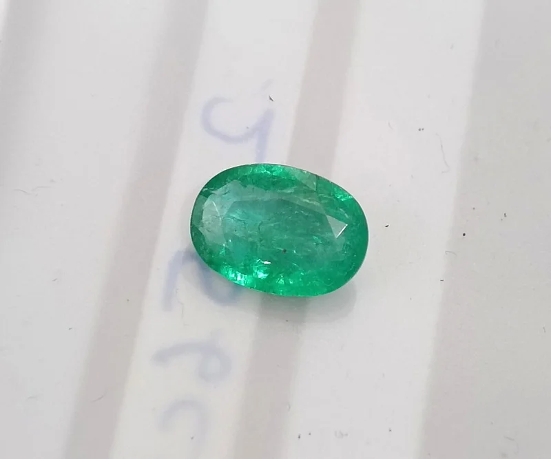 2.56ct Natural emerald SGL certified medium spring green Zambian gemstone
