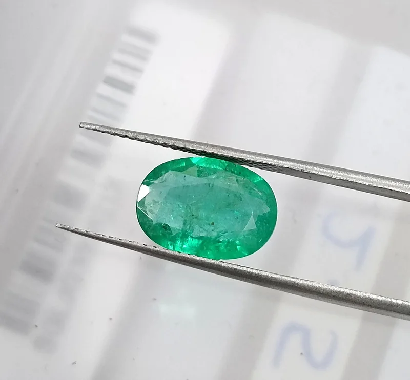 2.56ct Natural emerald SGL certified medium spring green Zambian gemstone