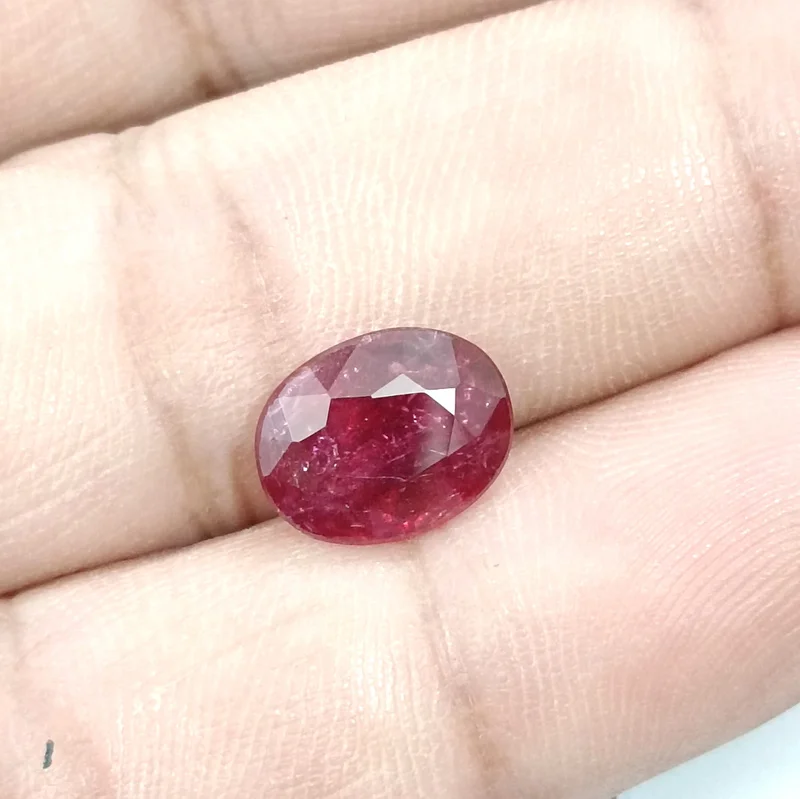 3.23cts Untreated Natural Deep Ruby Red Mozambique SGL certified gemstone