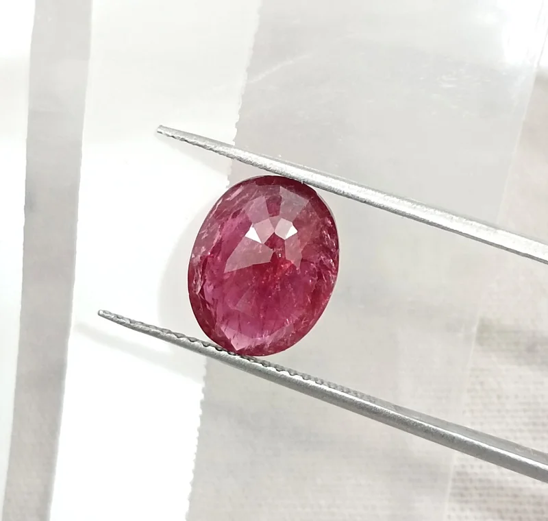 3.23cts Untreated Natural Deep Ruby Red Mozambique SGL certified gemstone