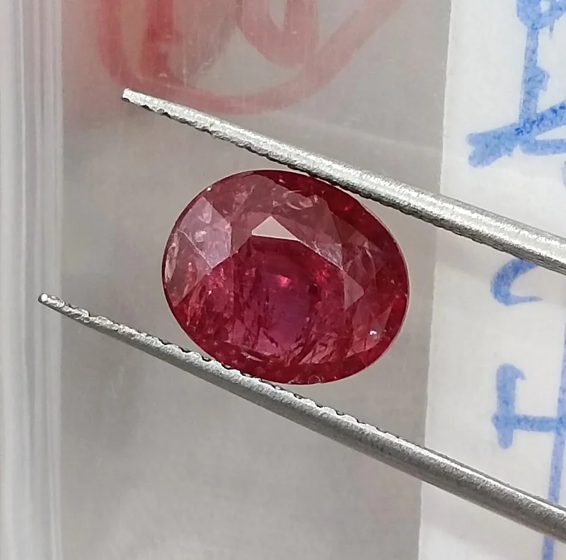 1.89cts Unheated natural ruby crimson red SGL vertified Mozambique gemstone/