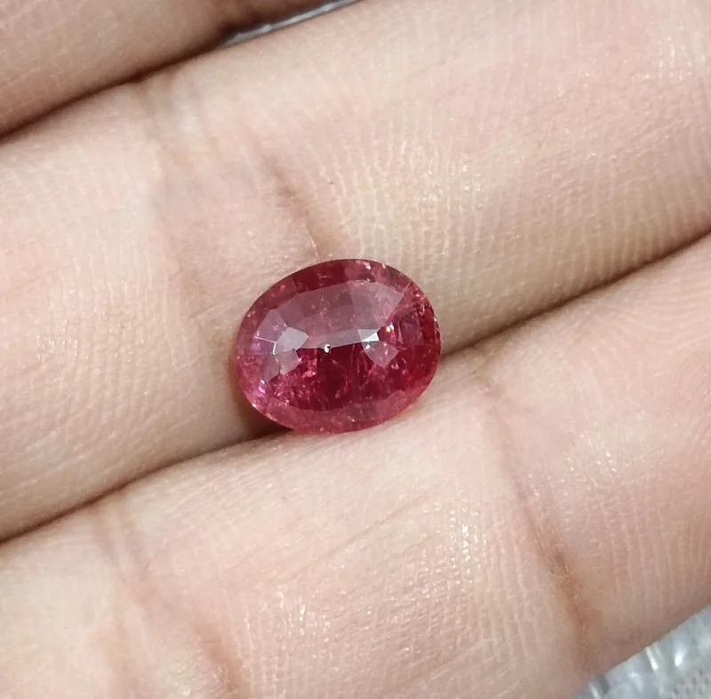 1.89cts Unheated natural ruby crimson red SGL vertified Mozambique gemstone