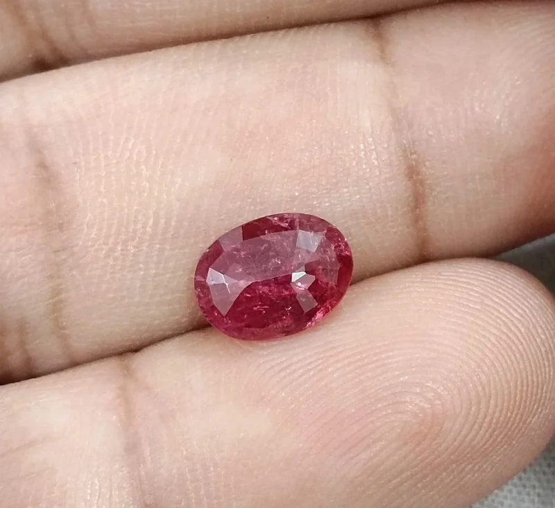 1.68cts Untreated Natural Ruby Cherry Red Mozambique SGL Certified Gemstone