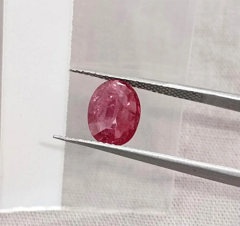 1.68cts Untreated Natural Ruby Cherry Red Mozambique SGL Certified Gemstone