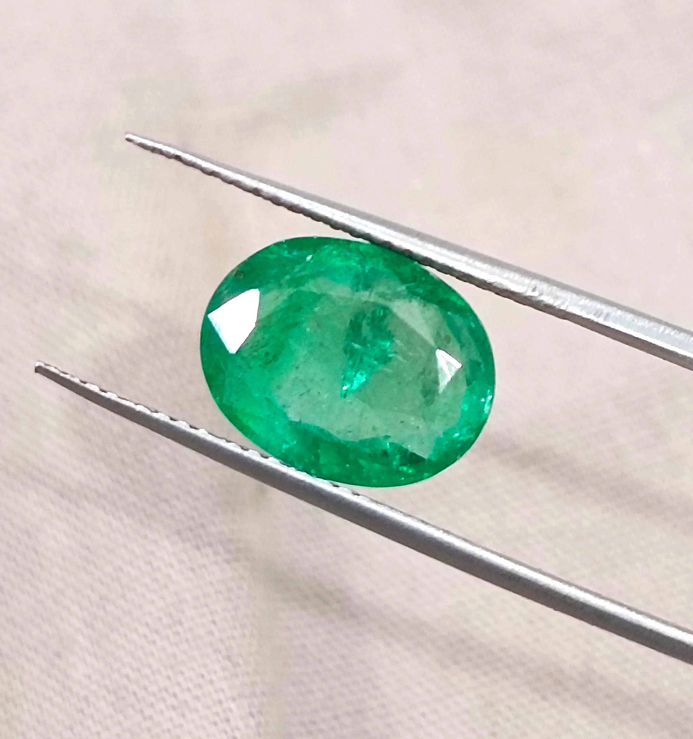 3.05ct Zambian emerald medium deep green SGL certified oval gemstone