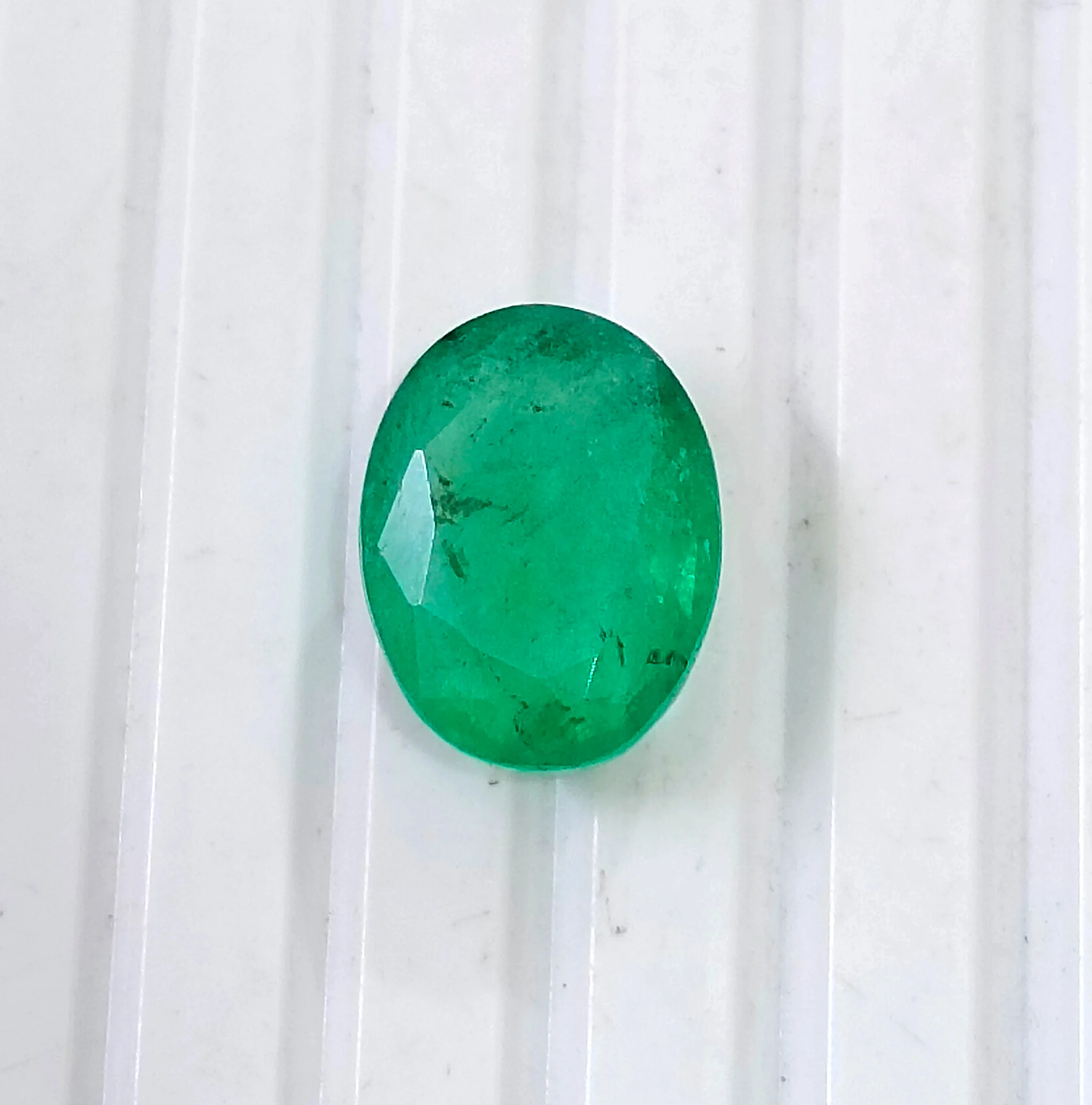 4.33ct Natural emerald medium spring green SGL certified oval gemstone/
