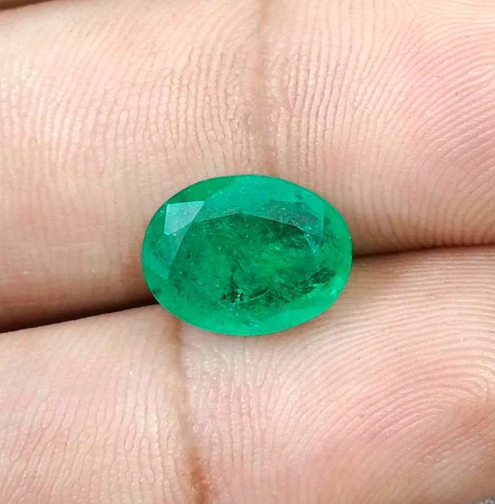 4.33ct Natural emerald medium spring green SGL certified oval gemstone
