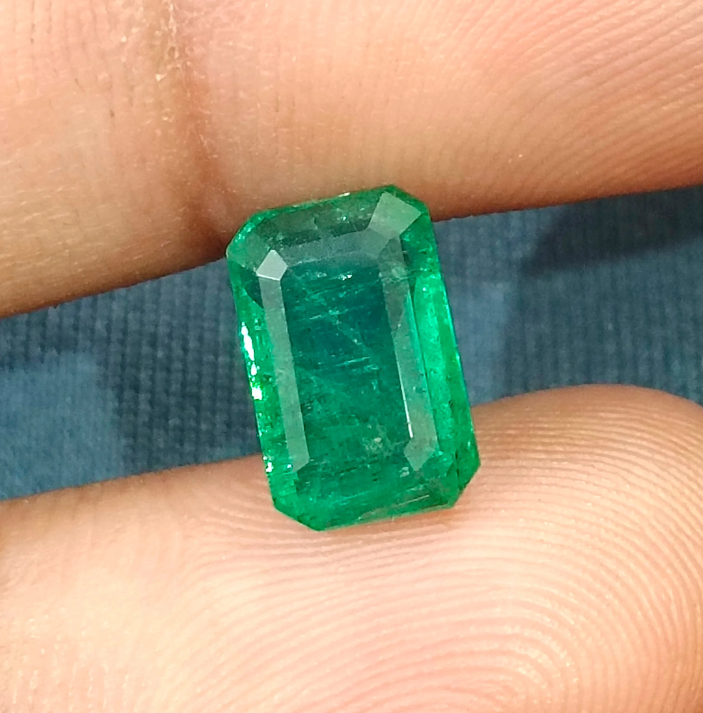 3.08ct Emerald medium deep green SGL certified octagon gemstone/