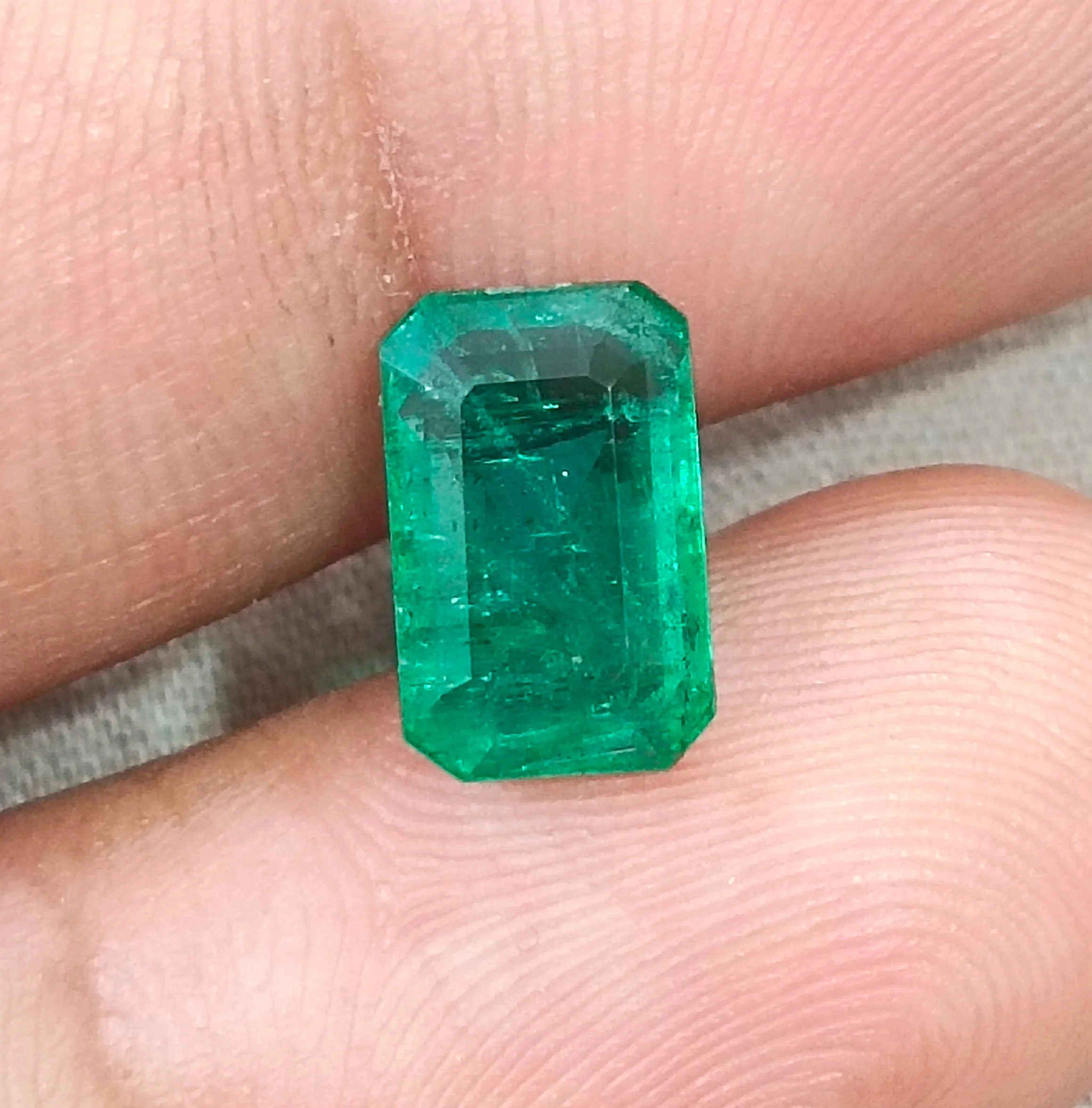3.08ct Emerald medium deep green SGL certified octagon gemstone