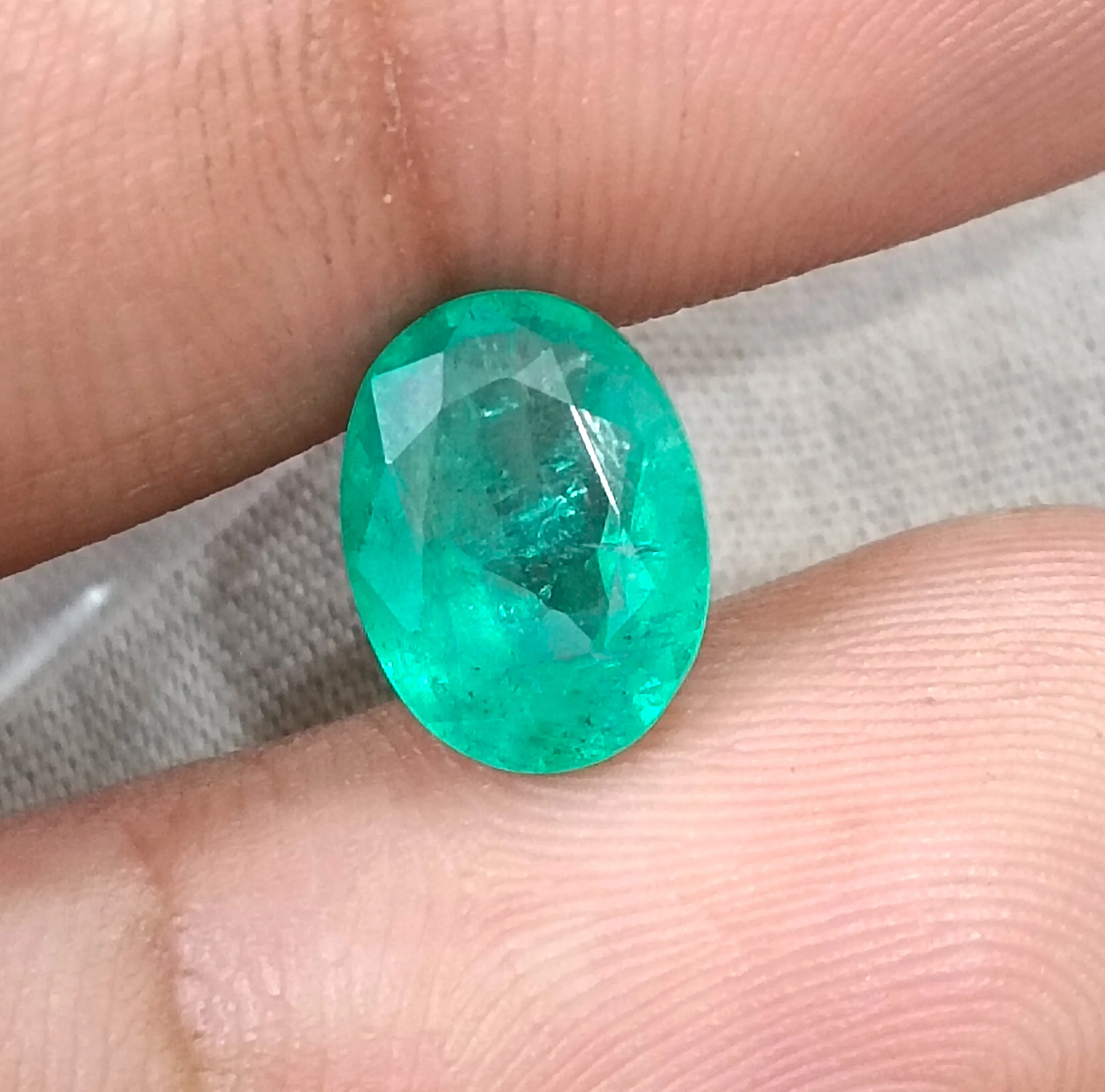 3.13ct Natural emerald bright sea green oval SGL certified gemstone