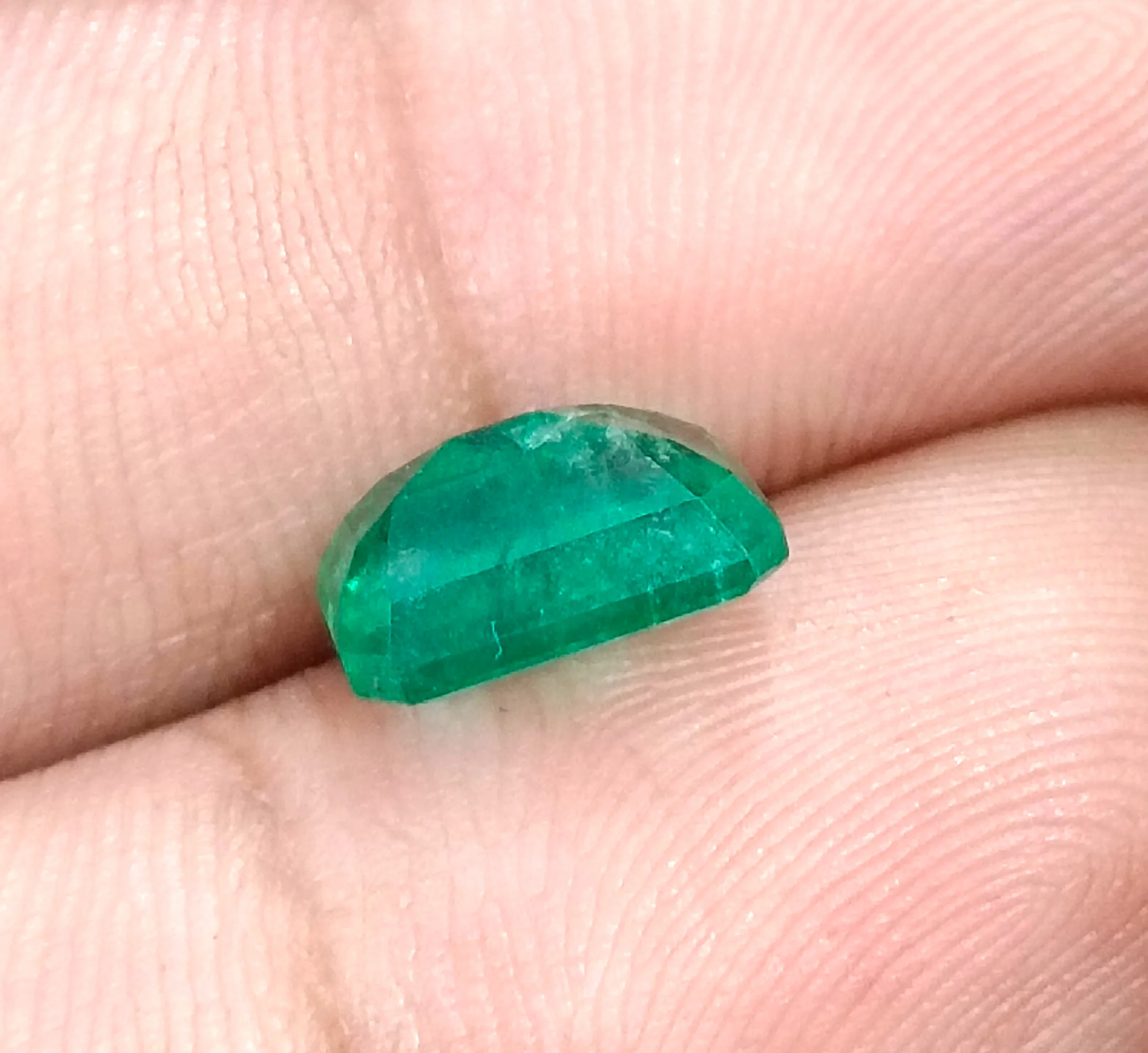 2.64ct Emerald bright medium deep spring green SGL certified