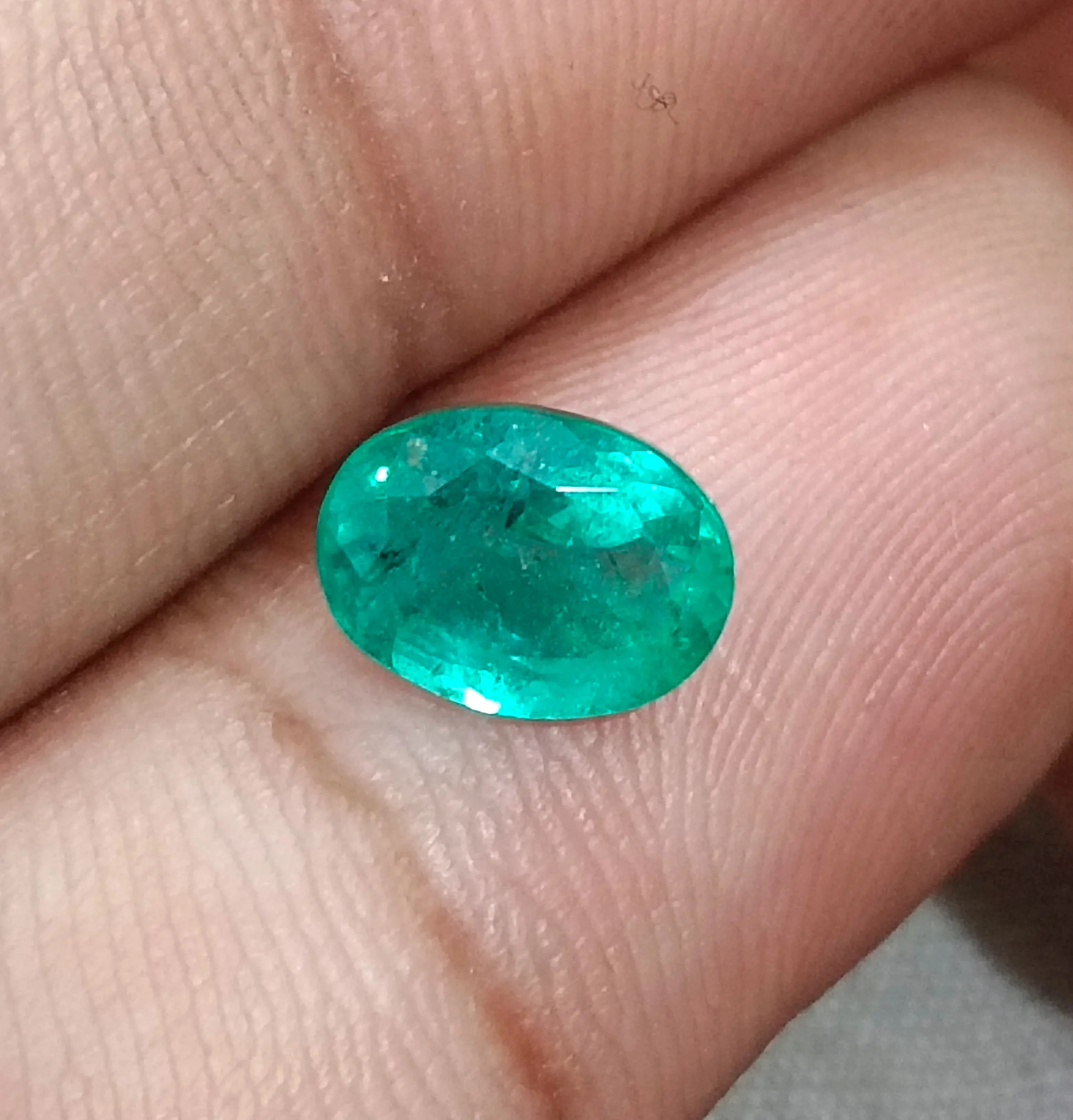 1.48ct Very shiny Zambian emerald medium deep green SGL certified